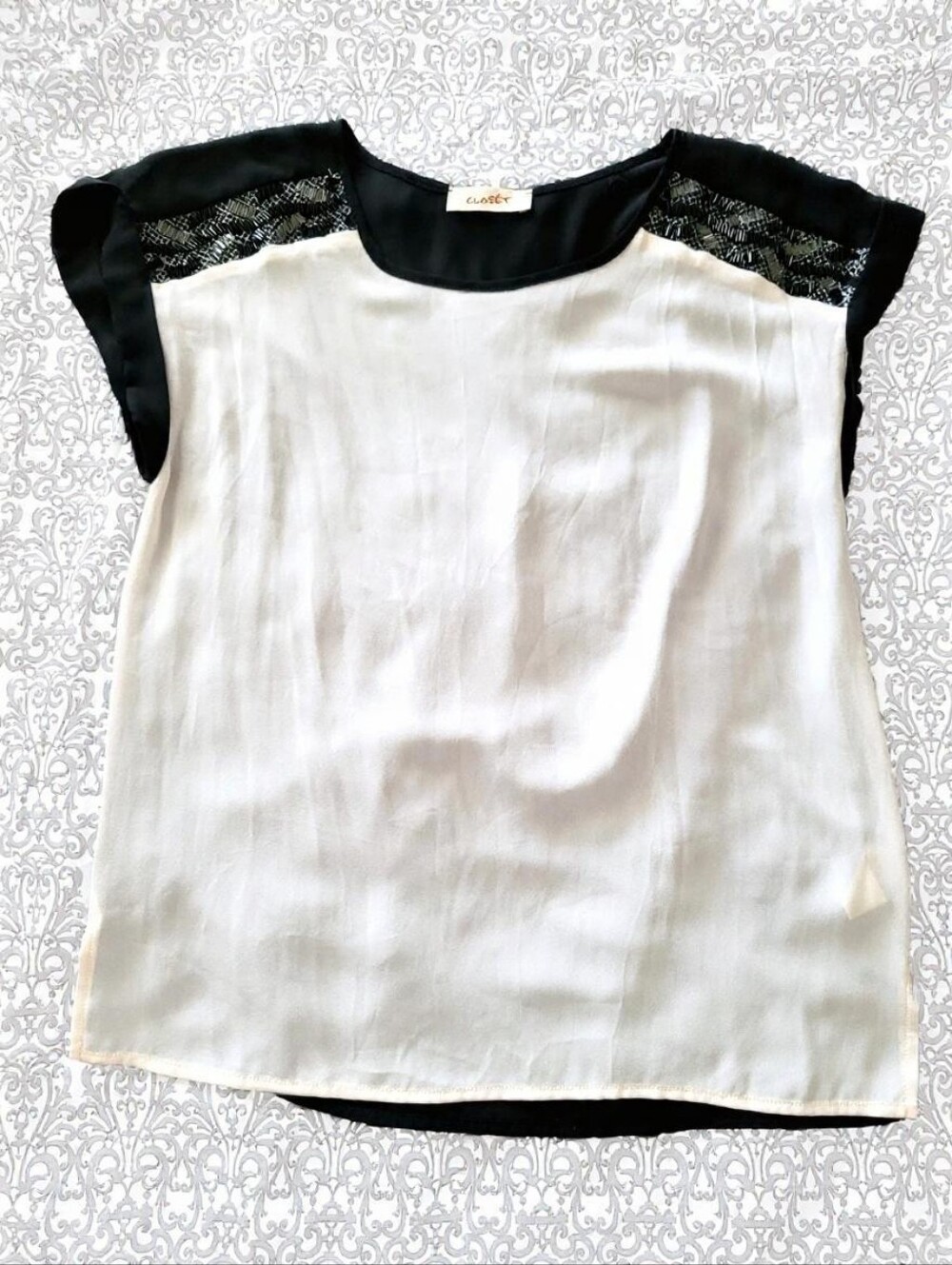 Closet Black and Cream Lace-Yoke Cap Sleeve Blouse